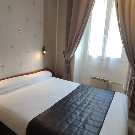 Angleterre シェルブール・アン・コタンタン