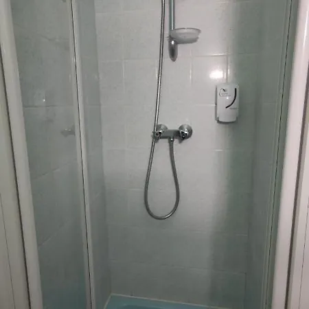 ホテル Angleterre シェルブール・アン・コタンタン